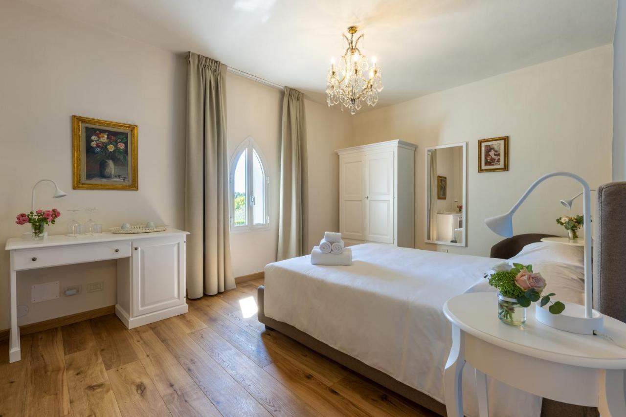 Ninfeo Dell' Arancera Bed & Breakfast Calci Exterior photo