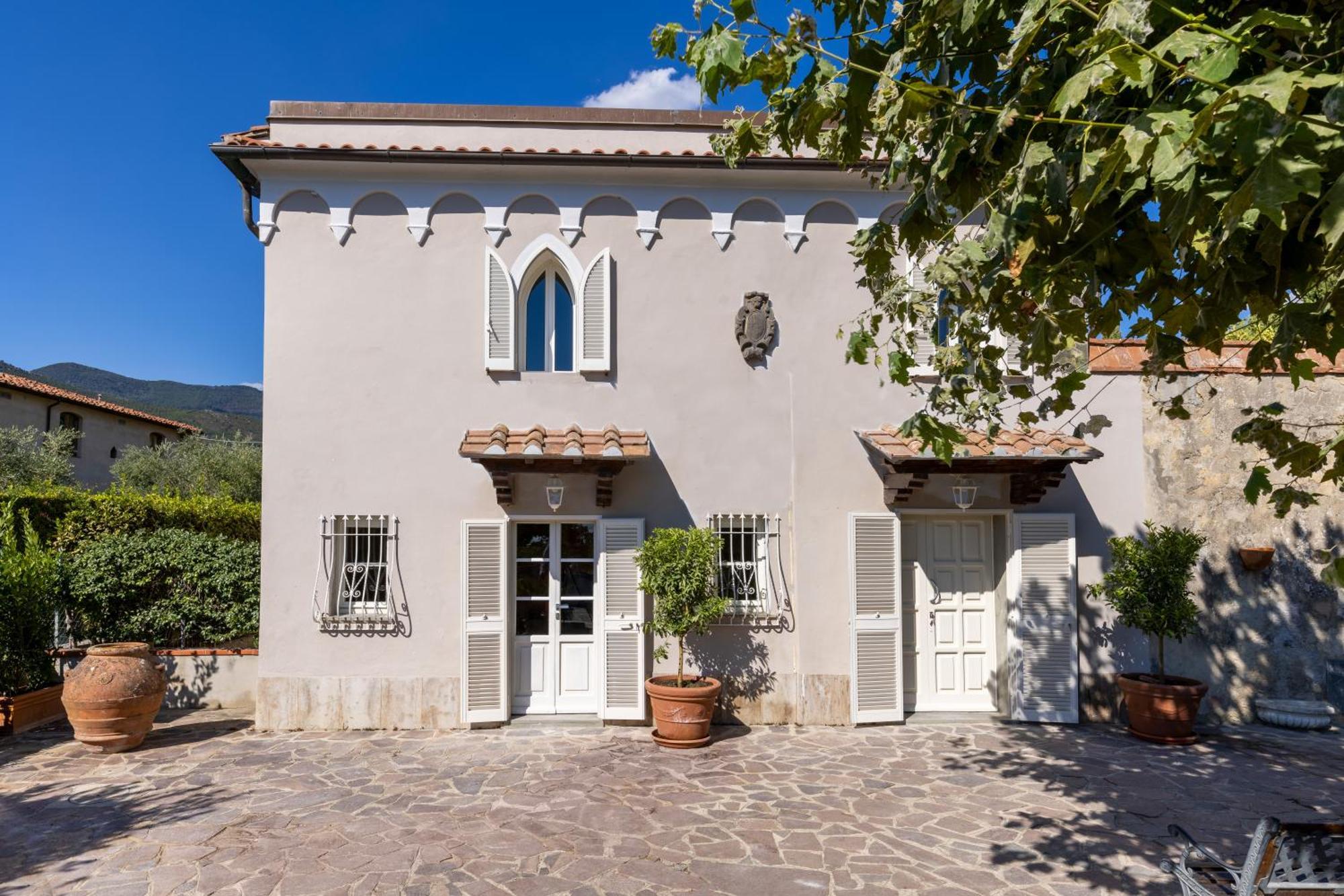 Ninfeo Dell' Arancera Bed & Breakfast Calci Exterior photo