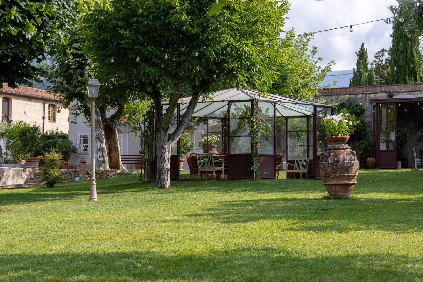 Ninfeo Dell' Arancera Bed & Breakfast Calci Exterior photo